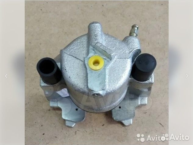 Суппорт тормозной передний правый Opel Astra 1998