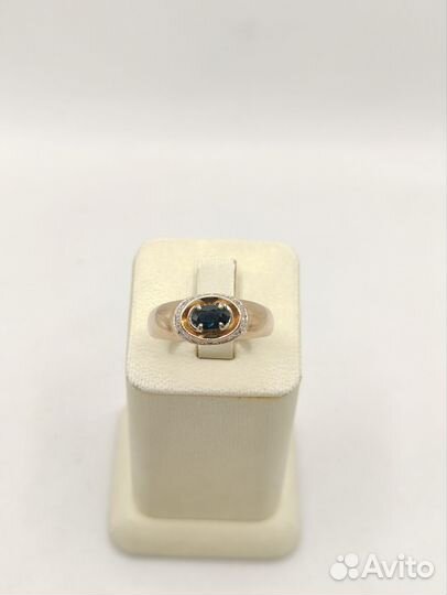 Золотое кольцо с сапфиром и бриллиантами