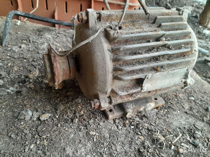 Электродвигатель 220в