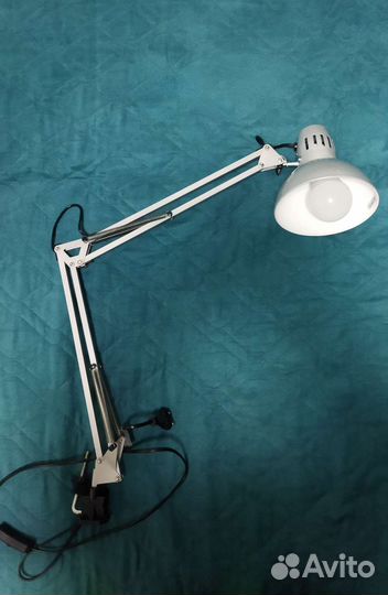 Лампа настольная