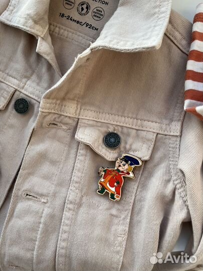 Деревянные значки броши