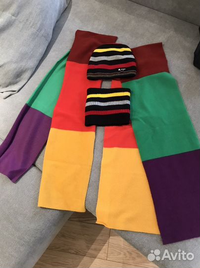 Шапка, снут + 2 шарфа флисовых
