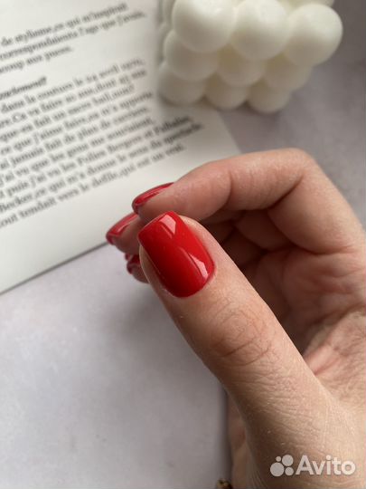 Модель на маникюр