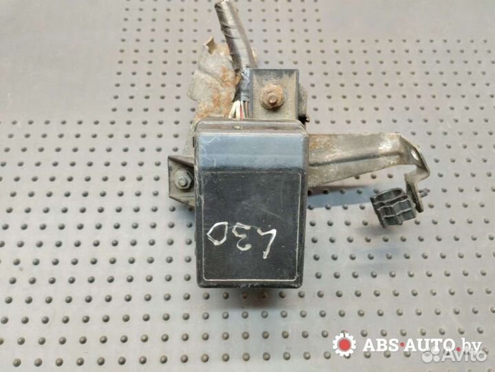 Блок предохранителей Mitsubishi Carisma рест. 2003