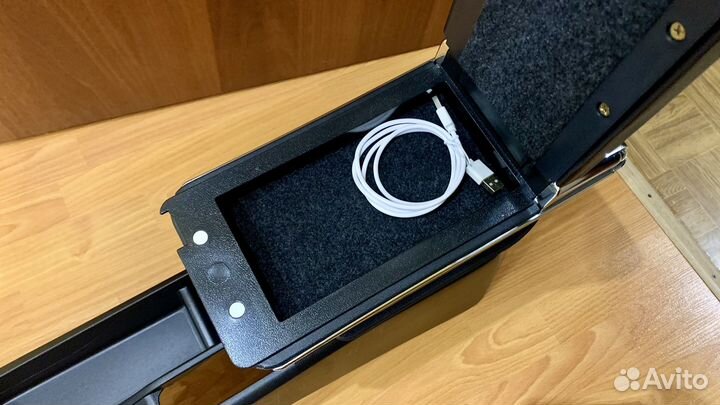 Подлокотник для Honda Fit/Jazz III