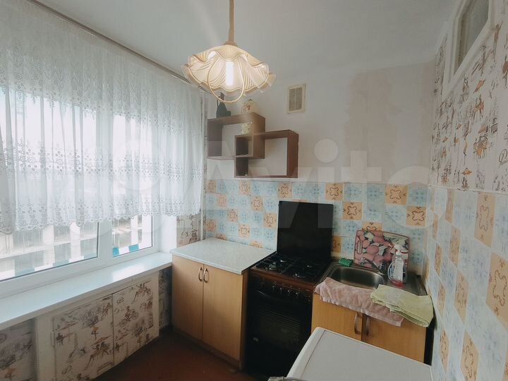2-к. квартира, 48 м², 3/5 эт.