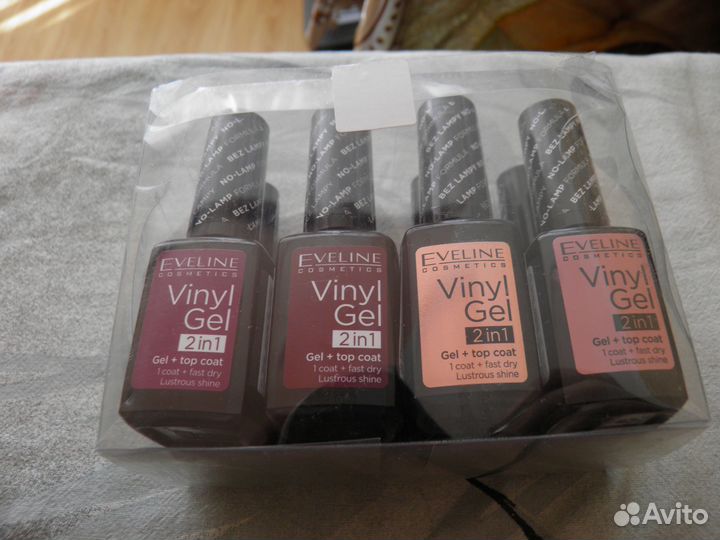 Лак для ногтей Eveline Vinyl Gel 2 в 1 12 мл