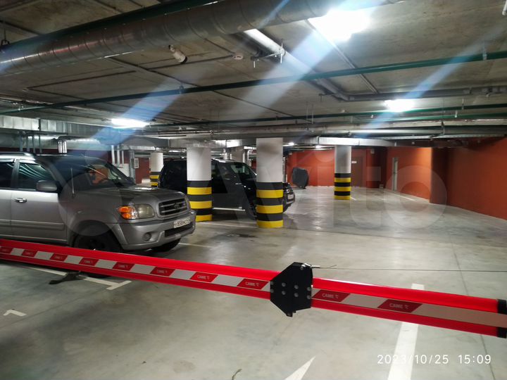 Машиноместо, 16 м²