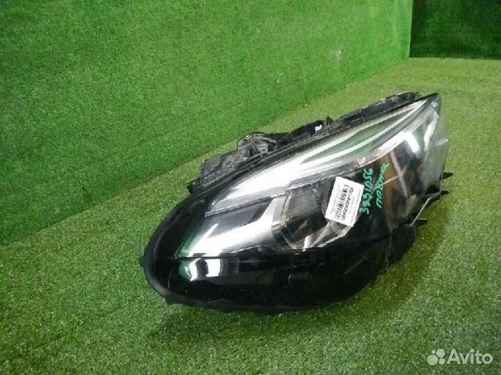 Фара правая BMW 2-Series