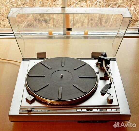 Проигрыватель винила 