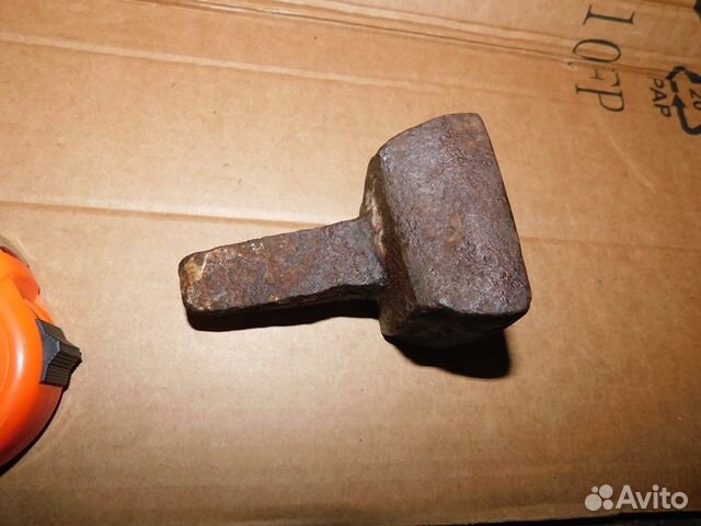 Большая, кованная бабка для отбития косы ри