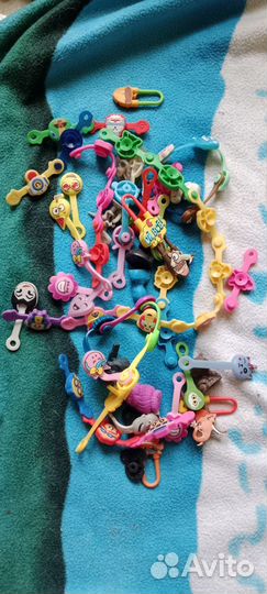 Игрушки киндер сюрприз много разные бронь