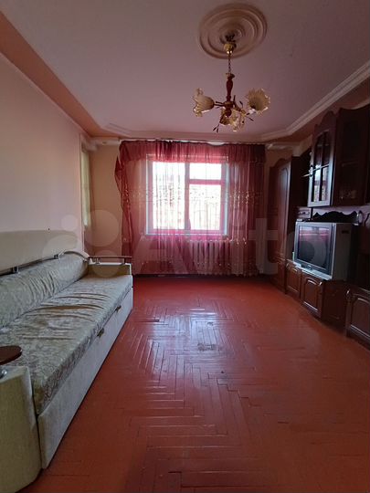 3-к. квартира, 75 м², 2/5 эт.