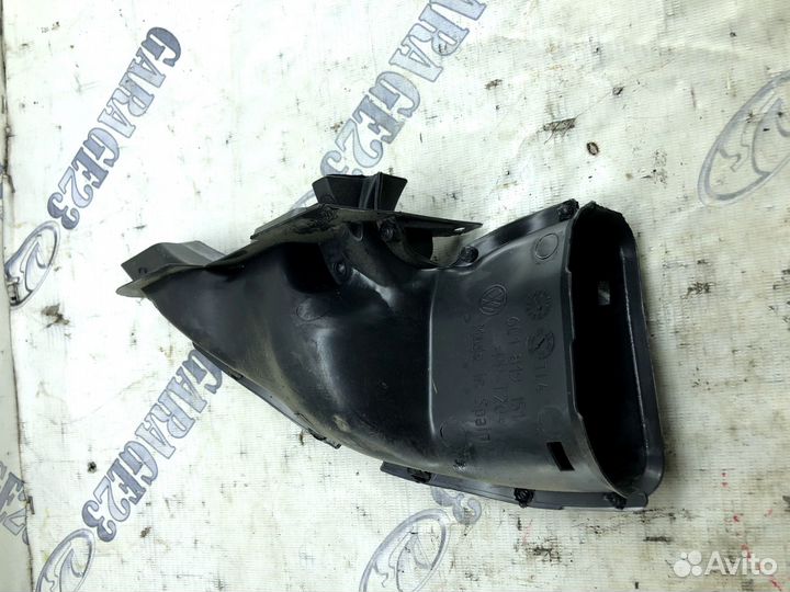 Воздухозаборник Volkswagen Polo 5