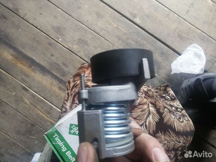 Натяжной ролик golf 4