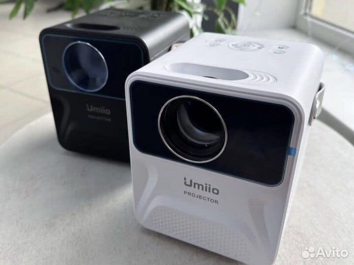 Проектор umiio
