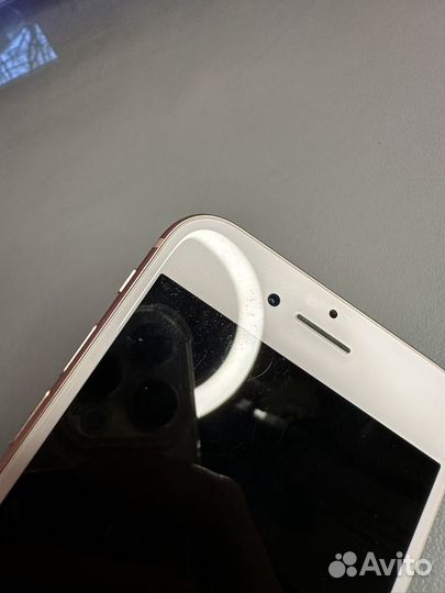 iPhone 8, 64 ГБ