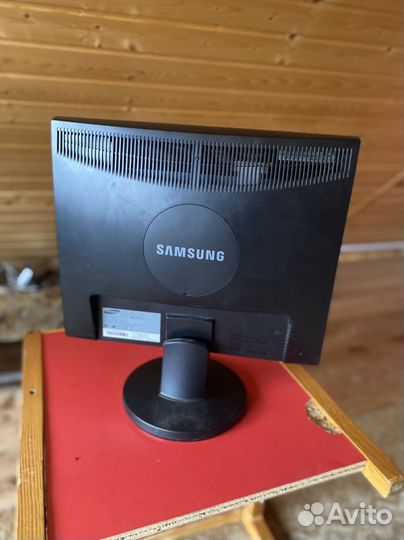 Монитор Samsung 19 дюймов