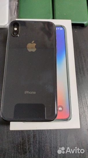 iPhone X, 64 ГБ