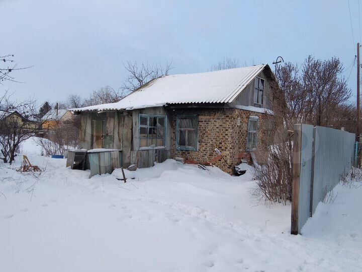 Дача 25 м² на участке 6 сот.