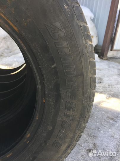 Bridgestone Dueler H/T D687 225/70 R16