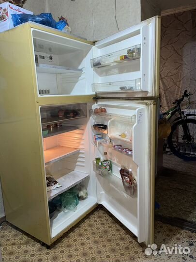 Холодильник tatung TR-A9FP старый большой