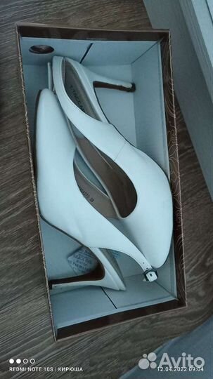 Туфли белые