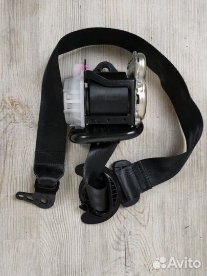 Ремень безопасности передний правый Vw Tiguan 2