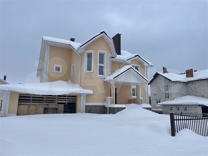 Дом 423,2 м² на участке 11,3 сот.