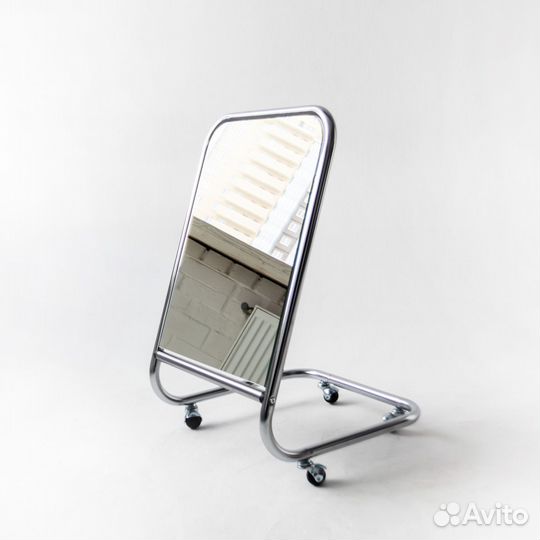 Зеркало напольное Nobility для обуви на колёсах