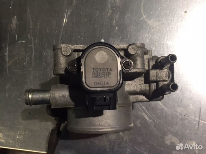 Дроссельная заслонка на мотор 1zz-fe