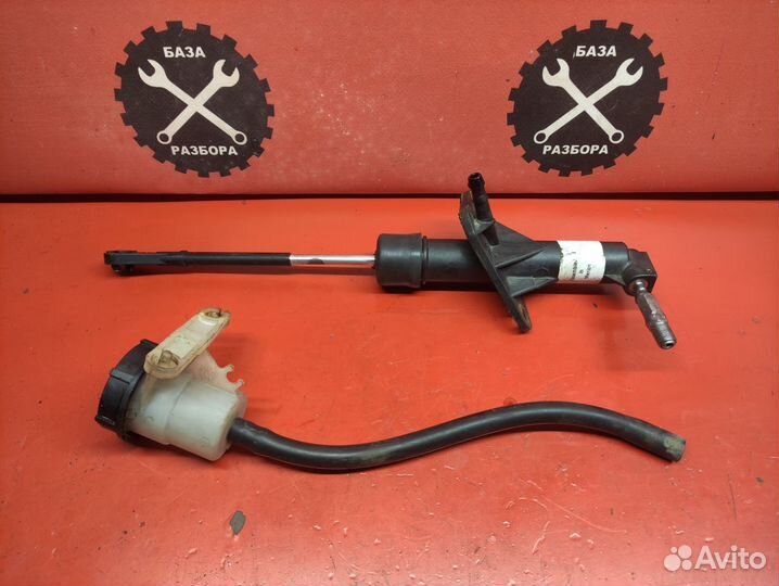 Главный цилиндр сцепления Ford Bronco 2 новый