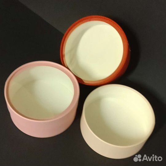 Круглые коробочки подарочные