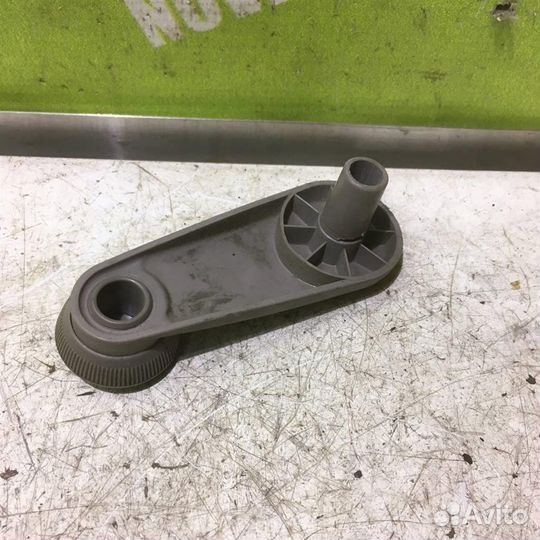 Ручка стеклоподъемника Вольво C40