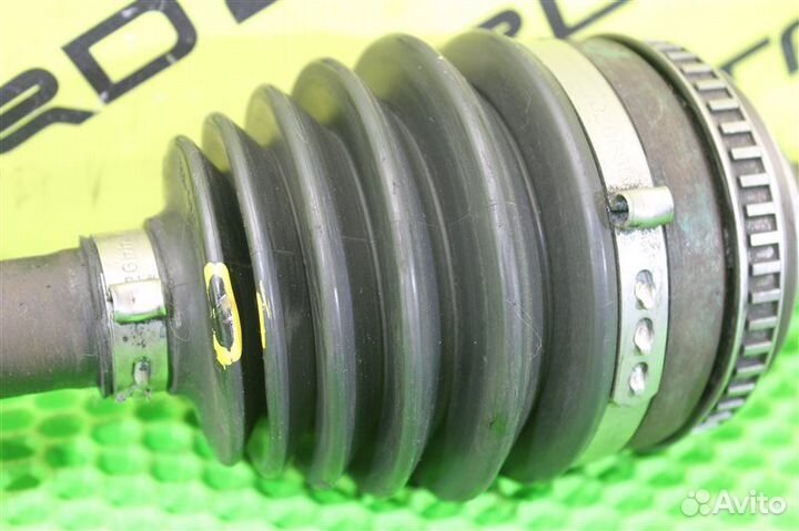 Привод передний правый Toyota Caldina ST215 3S-FE