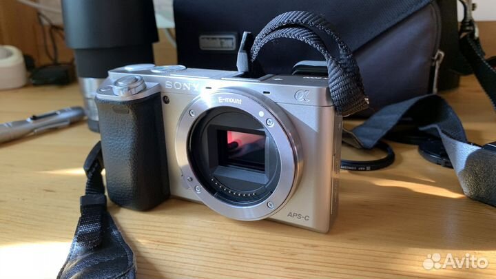 Sony a6000 kit + 55-210mm + аксессуары