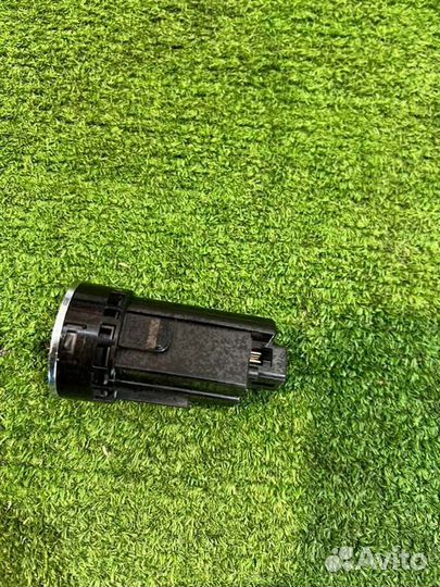 Кнопка запуска двигателя Toyota Rav4 mxaa54