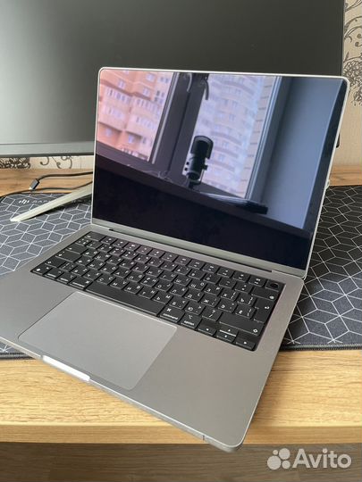 Apple MacBook Pro 14 M1 Pro 16/512Gb 10/14-core