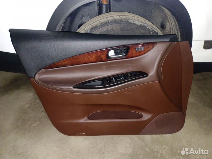 Дверные карты Infiniti ex35