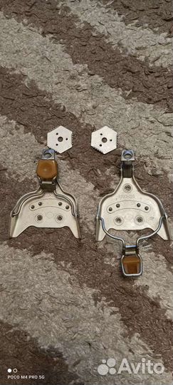 Лыжные крепления СССР 4 штырька