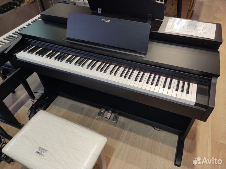 Корпусное цифровое пианино Casio AP-270 + банкетка