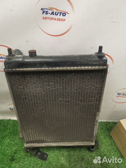 Радиатор охлаждения Hyundai Getz хетчбек 3 двери