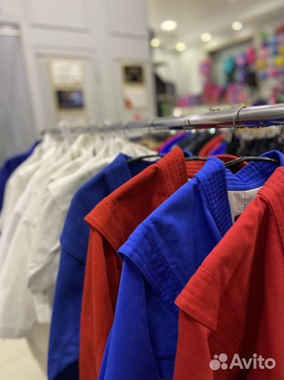 Кимоно для единоборств, разные много