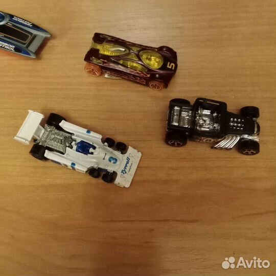Hot wheels машинки
