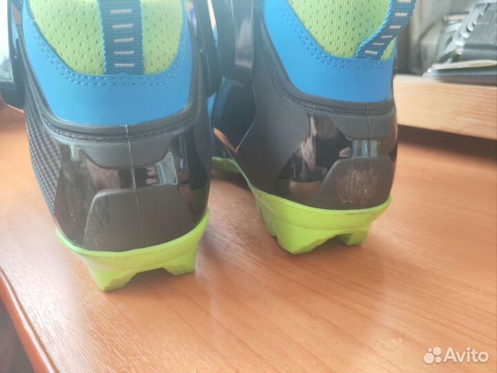 Ботинки для лыжероллеров