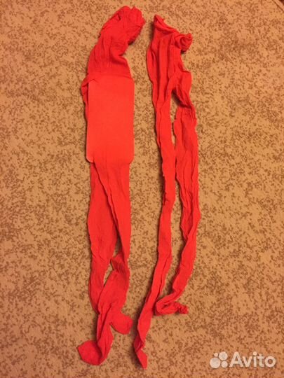 Продам 2 пары нов. колготки капрон, красные р. 132