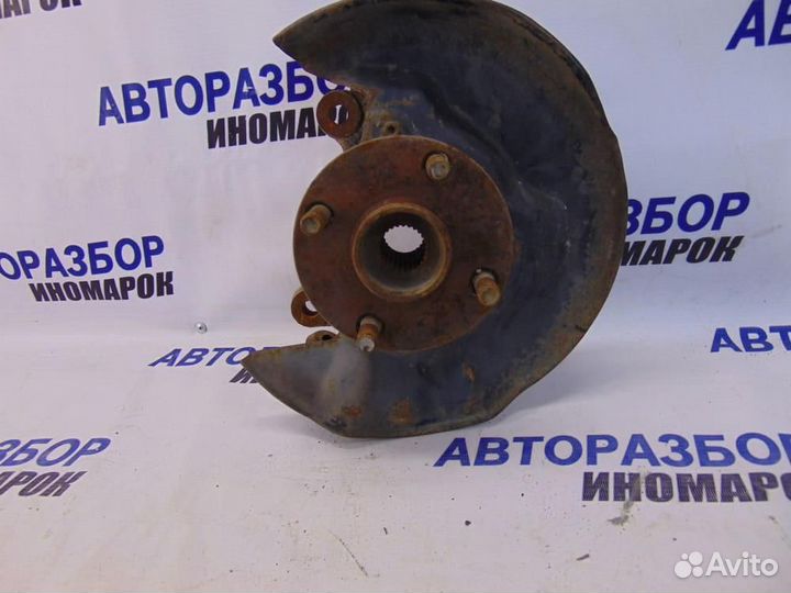 Кулак поворотный передний левый для Toyota Prius 1