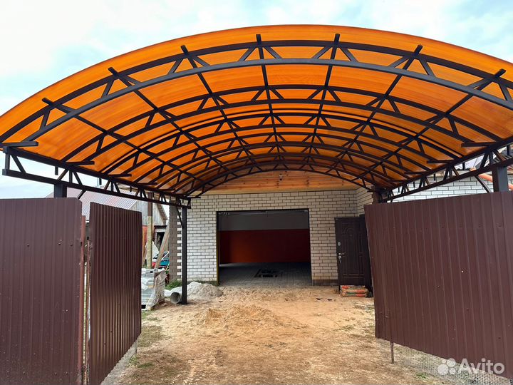 Арочный навес для машины