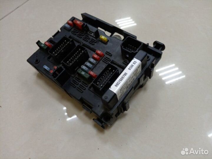 Блок предохранителей под капот Peugeot 206 2A/C