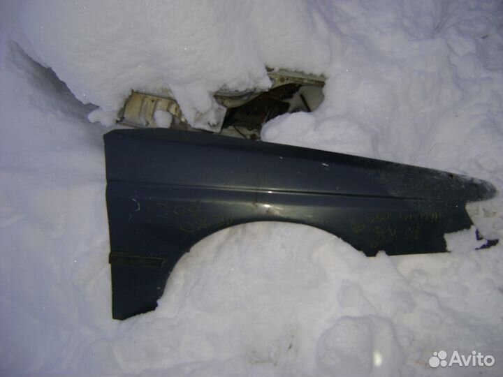 Крыло переднее правое Пежо 605 Peugeot 605 серый